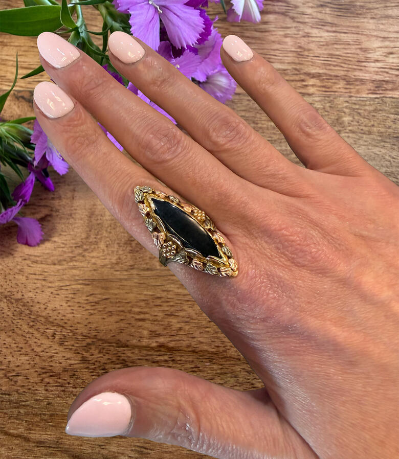Vintage Black Hills gold &amp; onyx in 10K gold • $745